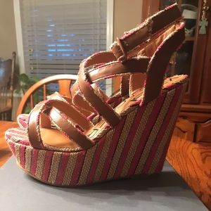 Kelsi Dagger Paxton wedges Size 9.5